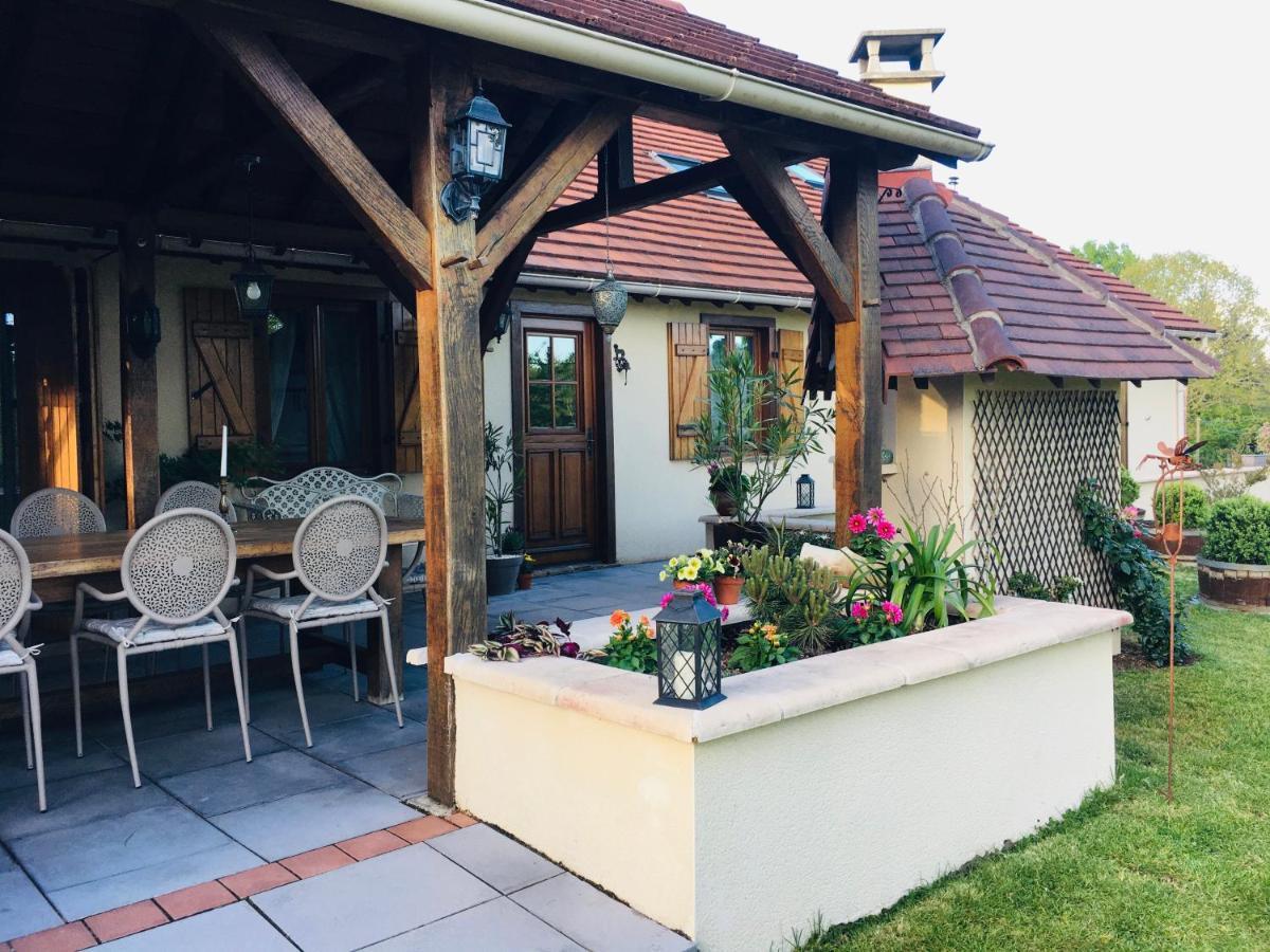Bed and Breakfast Libellule Куссак-Бонваль Экстерьер фото